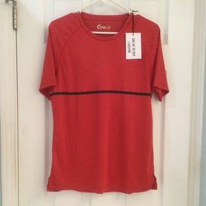 NWT Zyia Men’s Red Adventure Split T